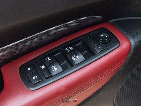 Used 2018 Dodge Durango R/T w/ Blacktop Package AWD/4WD image 38