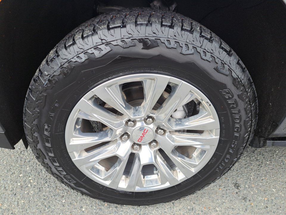Used 2022 GMC Yukon Denali AWD/4WD image 22