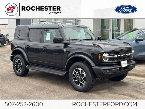 New 2026 Ford Bronco Outer Banks image 1