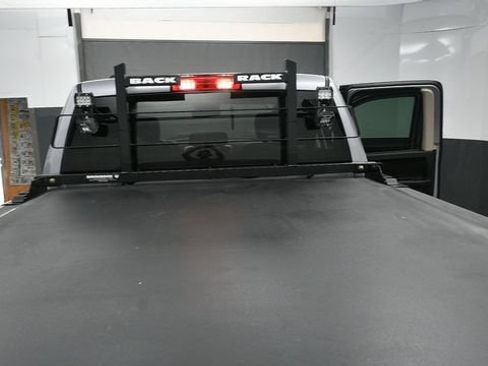 Used 2019 RAM 1500 Express AWD/4WD image 17