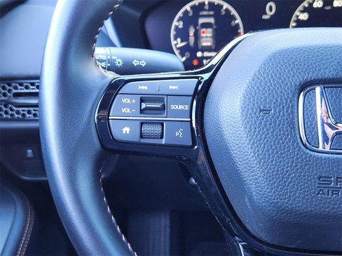 Used 2025 Honda HR-V Sport image 16