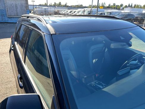 Used 2023 Ford Explorer ST-Line image 29