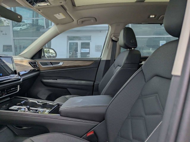 New 2026 Volkswagen Atlas SE FWD image 22