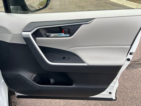 Used 2025 Toyota RAV4 XLE w/ Convenience Package image 51