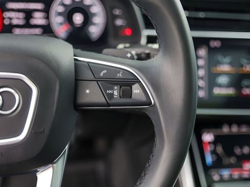 Used 2021 Audi Q7 3.0T Premium Plus image 13