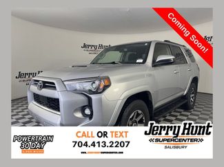 Used 2022 Toyota 4Runner TRD Off-Road AWD/4WD video 1