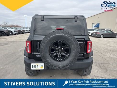 Used 2023 Ford Bronco Wildtrak image 5