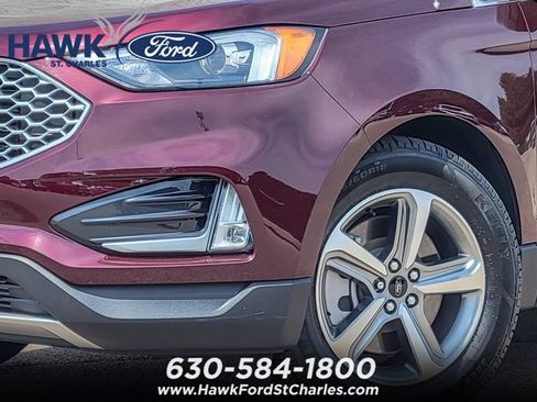 Certified 2023 Ford Edge SEL w/ Convenience Package AWD/4WD image 3