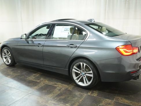 Used 2017 BMW 330i xDrive Sedan AWD/4WD image 6