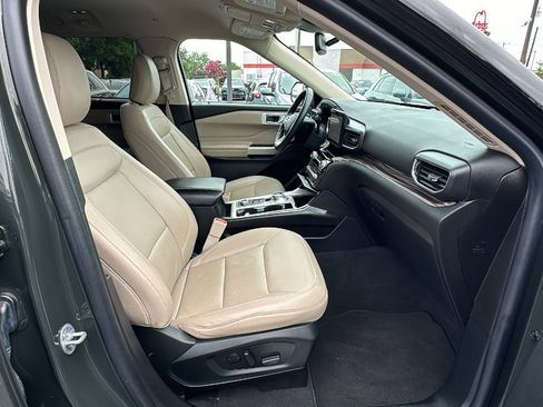 Used 2022 Ford Explorer Limited w/ Hybrid Equipment Group 310A AWD/4WD image 25