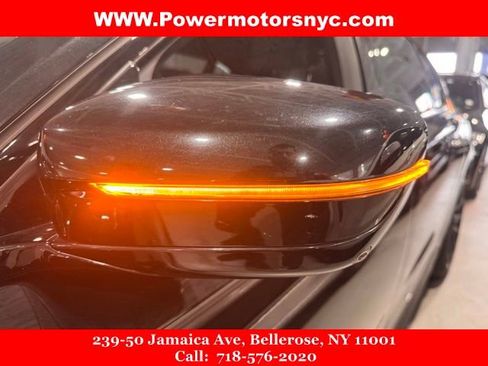 Used 2020 BMW 740i w/ M Sport Package image 9