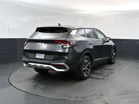 Used 2023 Kia Sportage EX AWD/4WD image 5
