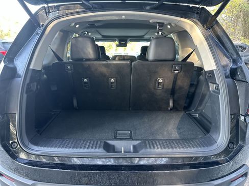 Used 2025 Honda Pilot Touring image 19