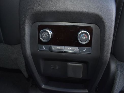 New 2026 Buick Enclave Avenir w/ Super Cruise Package image 7