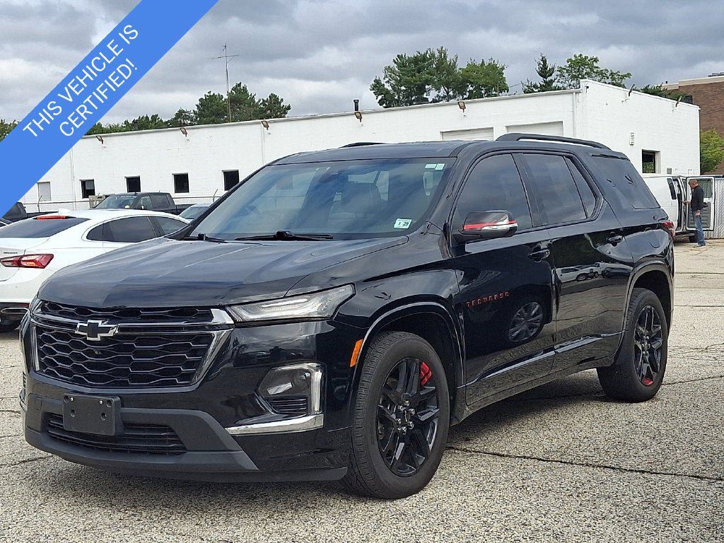 Certified 2023 Chevrolet Traverse Premier w/ Redline Edition AWD/4WD image 4