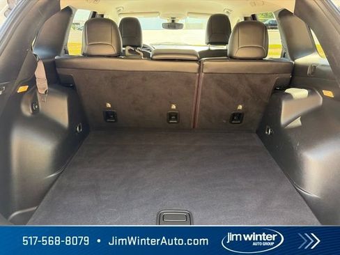 Used 2019 Jeep Cherokee Trailhawk w/ Cold Weather Group AWD/4WD image 16