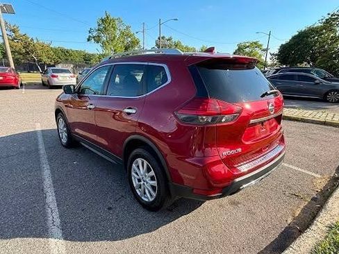 Used 2018 Nissan Rogue SV w/ Premium Package AWD/4WD image 4