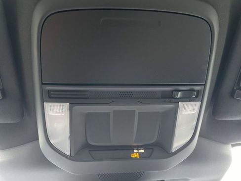 Certified 2025 Subaru Forester AWD/4WD image 22