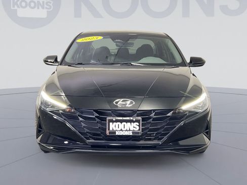 Used 2023 Hyundai Elantra Blue w/ Preferred Accessory Package image 11