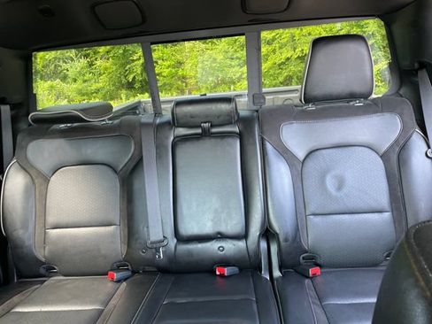Used 2023 RAM 1500 Laramie AWD/4WD image 38