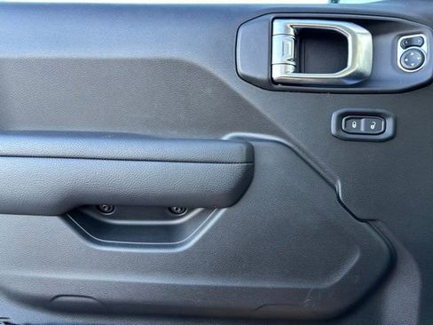 New 2026 Jeep Gladiator Sport AWD/4WD image 14