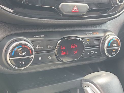 Used 2022 Kia Soul Turbo FWD image 25