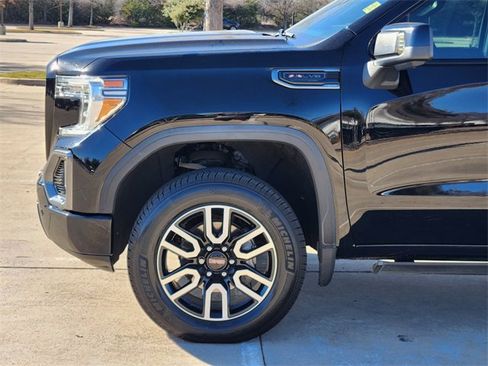 Used 2021 GMC Sierra 1500 AT4 w/ AT4 Value Package image 8