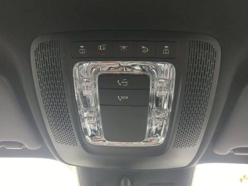Used 2025 Mercedes-Benz GLA 250 image 23