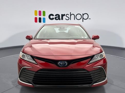 Used 2024 Toyota Camry XLE w/ Cold Weather Package FWD image 6