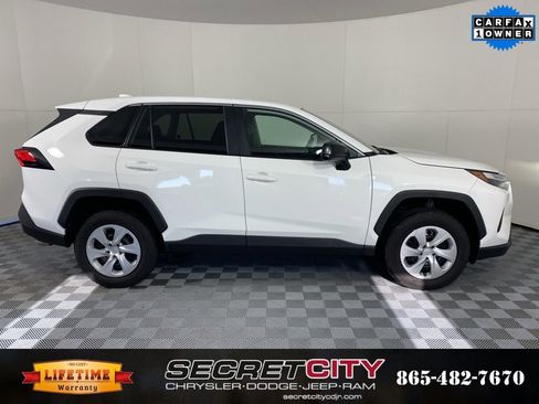 Used 2025 Toyota RAV4 LE image 8