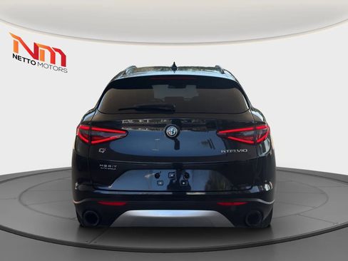 Used 2018 Alfa Romeo Stelvio Ti Sport image 4