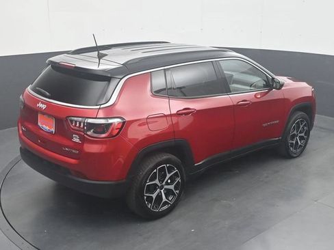 Used 2025 Jeep Compass Limited AWD/4WD image 25