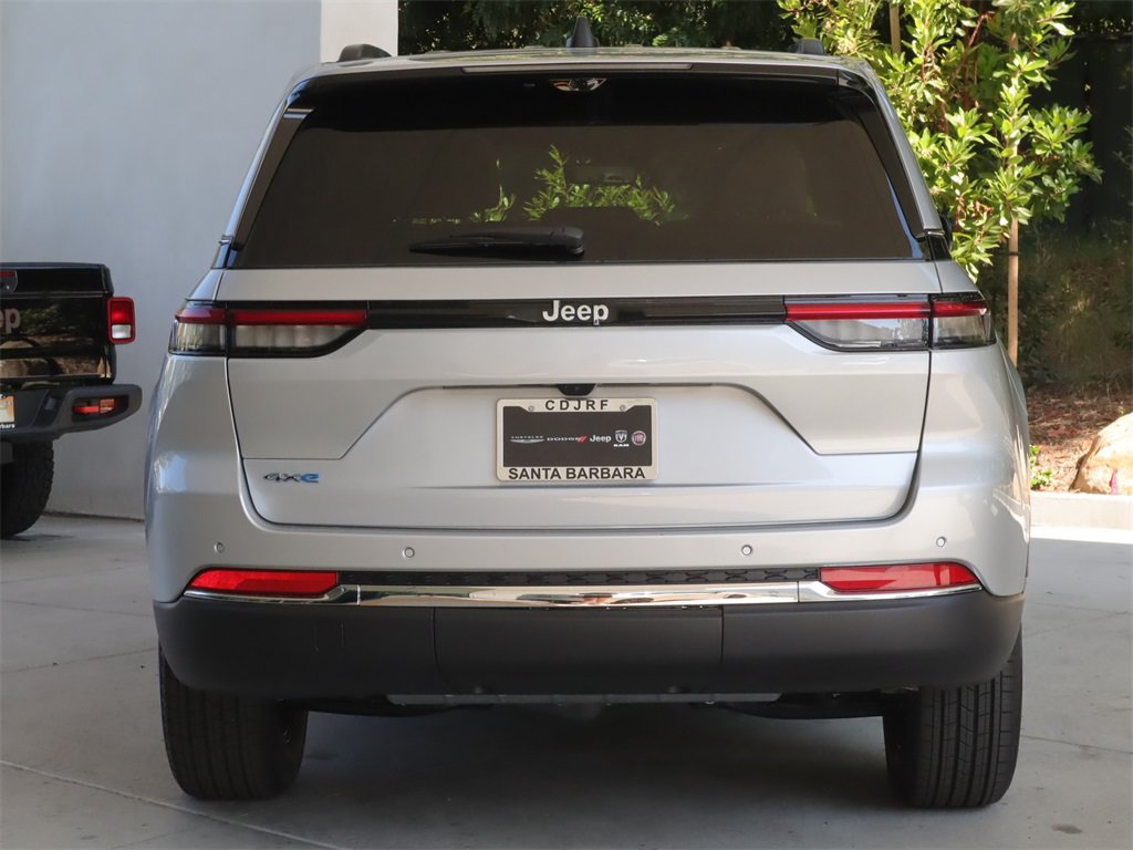 Used 2023 Jeep Grand Cherokee 4WD 4xe w/ Luxury Tech Group II image 6