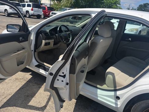 Used 2007 Ford Fusion S FWD image 8