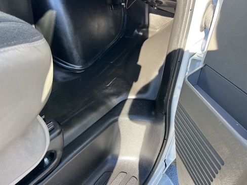 Used 2023 GMC Savana 2500 w/ Driver Convenience Package RWD image 38