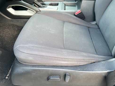 Used 2022 Nissan Frontier SV image 20