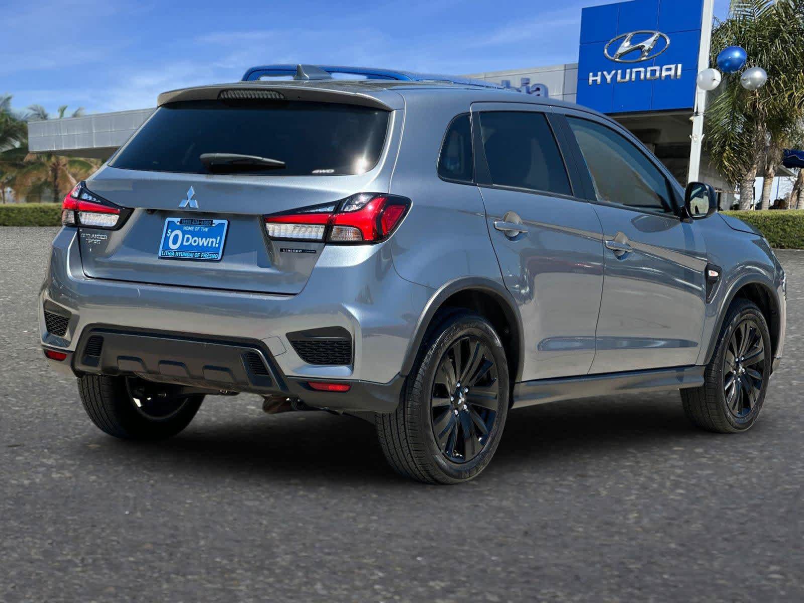 Used 2026 Mitsubishi Outlander Sport LE AWD/4WD image 3