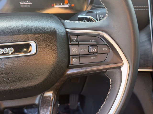 Used 2024 Jeep Grand Cherokee Limited AWD/4WD image 28