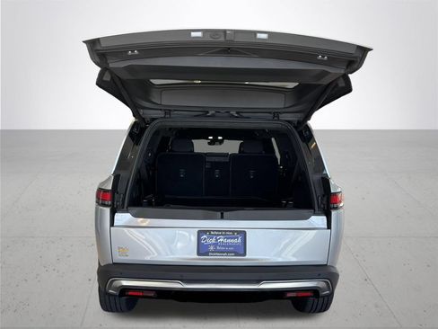 Used 2024 Rivian R1S Adventure AWD/4WD image 9