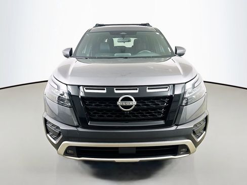 Used 2025 Nissan Pathfinder Rock Creek AWD/4WD image 2