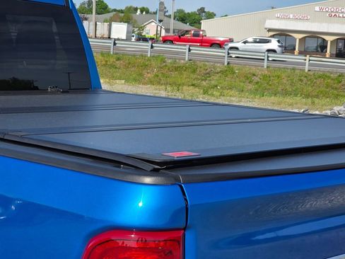 Used 2025 RAM 1500 Big Horn AWD/4WD image 11