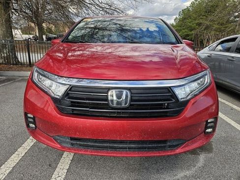 Used 2023 Honda Odyssey Touring image 3