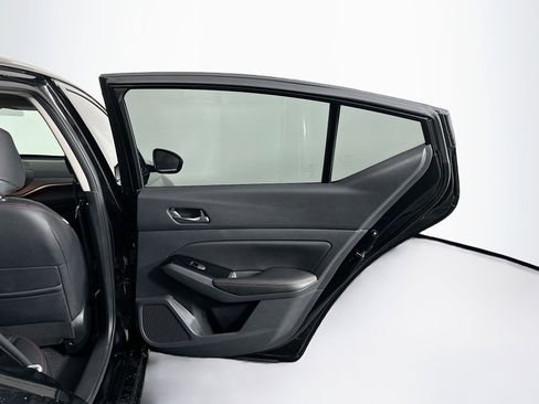 Used 2023 Nissan Altima 2.5 SR image 27