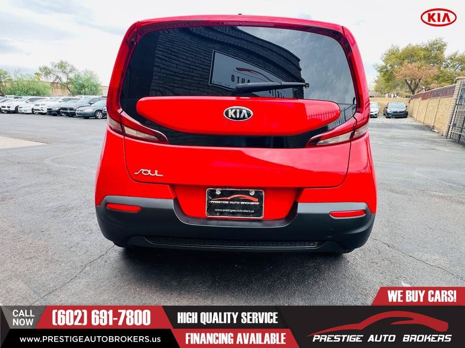 Used 2020 Kia Soul LX FWD image 5