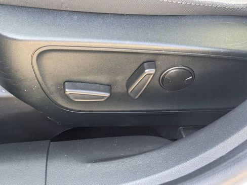 Certified 2022 Ford Escape SE w/ SE Sport Appearance Package FWD image 15