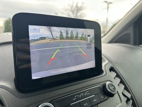 Used 2019 Ford Transit Connect XLT image 14