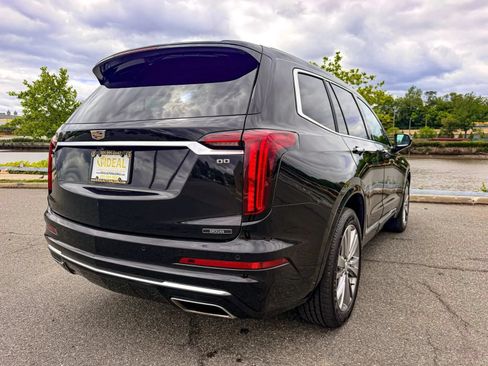 Used 2021 Cadillac XT6 Premium Luxury AWD/4WD image 5