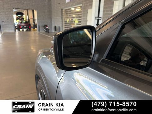 Used 2022 Nissan Kicks SR w/ Premium Package FWD image 14