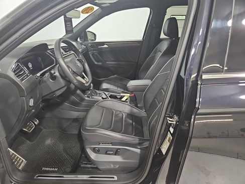 Certified 2024 Volkswagen Tiguan SEL R-Line AWD/4WD image 10