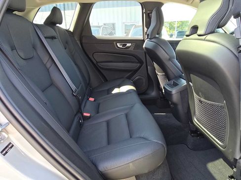 Used 2025 Volvo XC60 B5 Plus AWD/4WD image 13